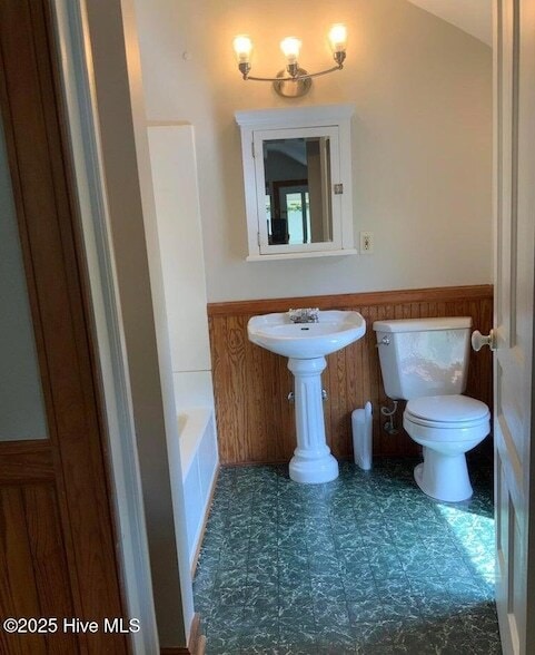 Photo - 220 E Vermont Ave