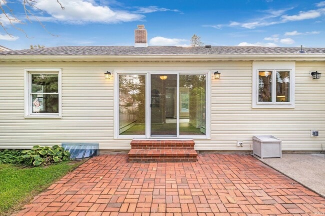 Photo - 128 Manor Ave