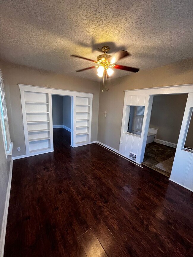 Photo - Newly renovated 6-bedroom, 2-bathroom house