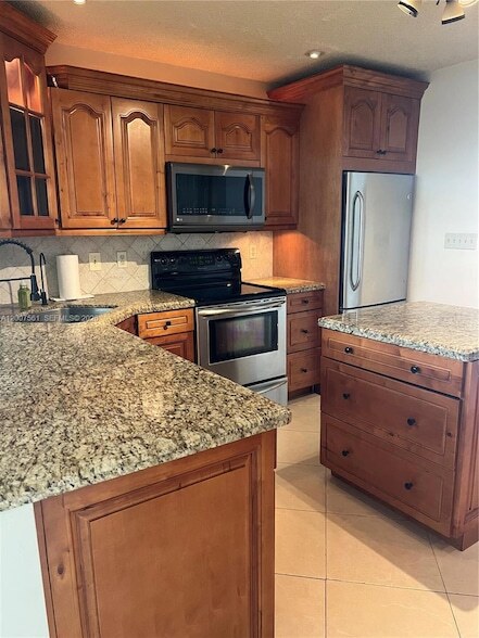 Photo - 6805 NW 75th St