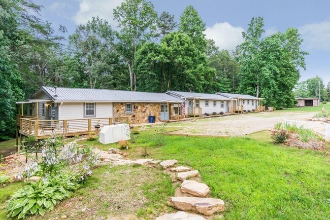 Photo - 2331 GA-52 House
