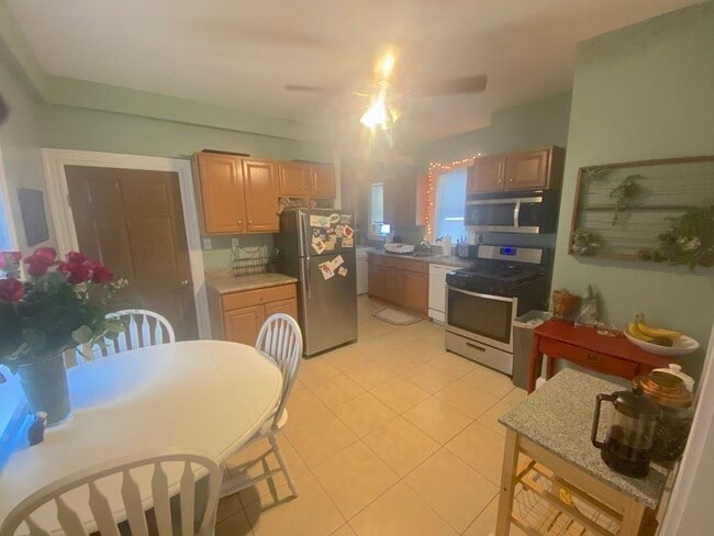 Photo - 28 Otis St Unit 1