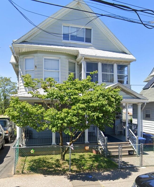 Photo - 831-833 William Street, 2 Unit 2