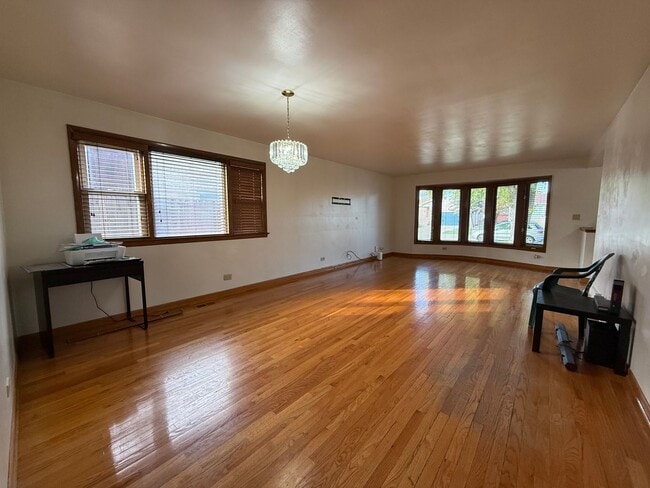 Photo - 3bed/2bath Home Fenced Yard Deck 2 Car Garage