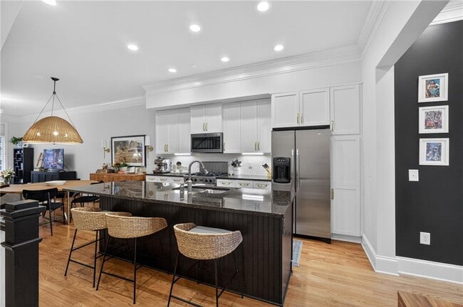 Photo - 428 Bill Kennedy Wy SE