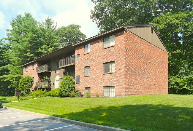 Photo - Crescent Village