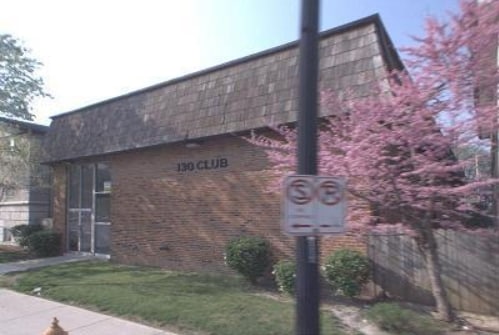 Photo - 130 W Lane Ave Apartments