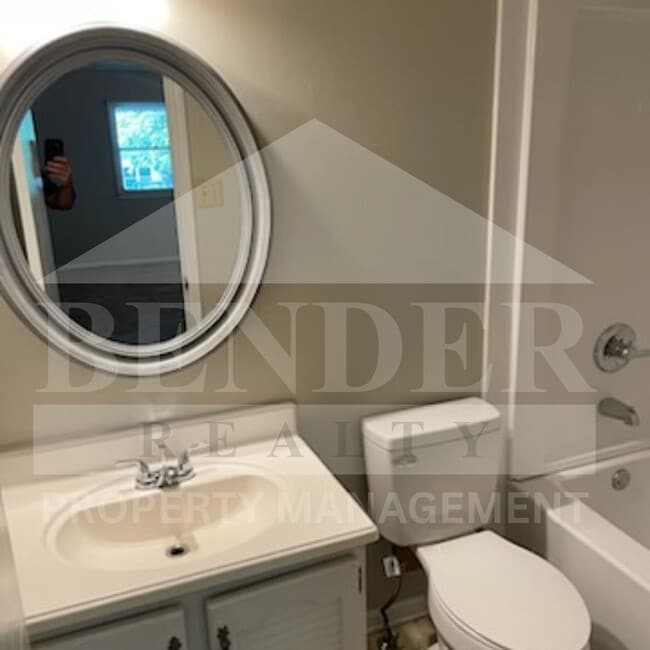 Photo - 1535 Jordan Ave NW Unidad A