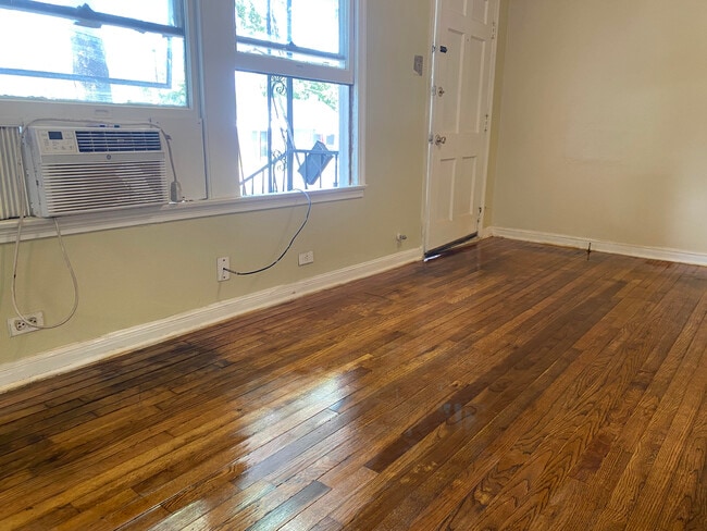 Photo - 2206 Lee Hall