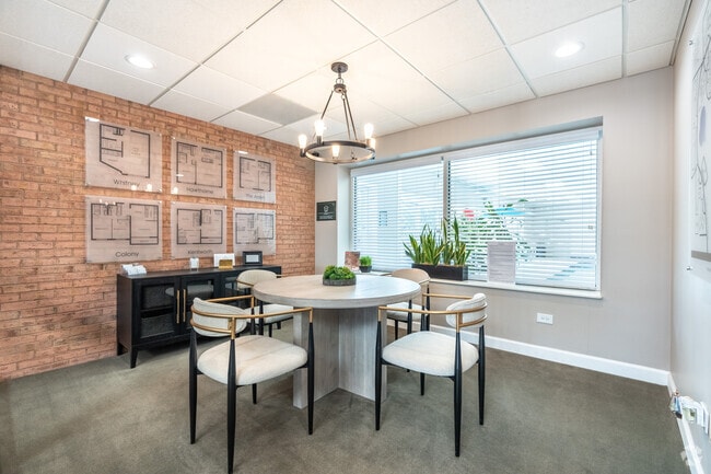 Leasing Office
