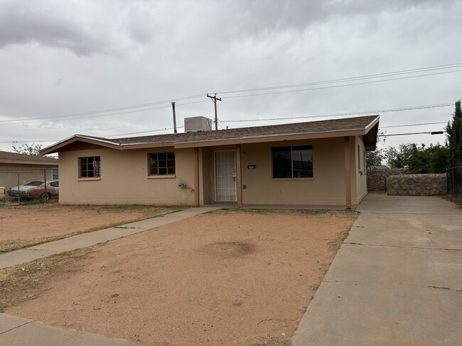 Photo - 5140 Tropicana Ave