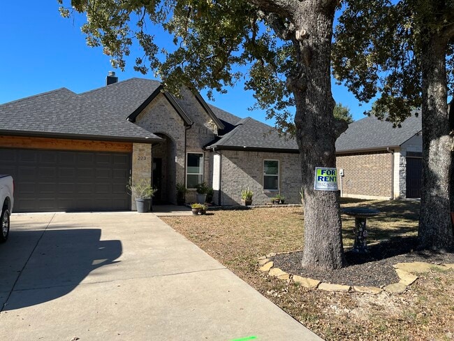 Building Photo - 223 Port Dr