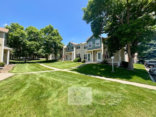 Photo - 7905 Lexington Park Dr