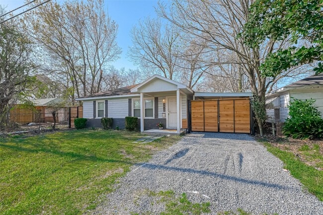 Photo - 3818 Noah St