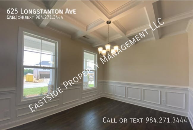 Photo - 625 Longstanton Ave