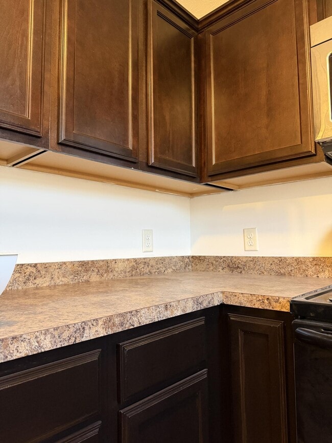 Photo - 2002 Brooklyn Blvd