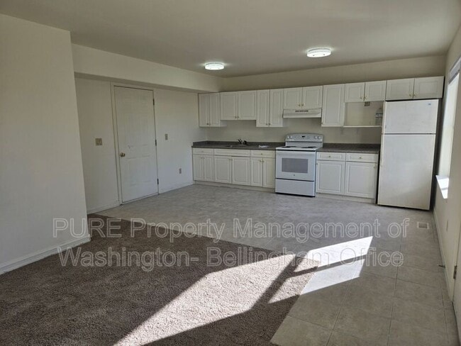 Photo - 3013 Pacific St