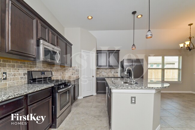 Photo - 1413 Heather Ln