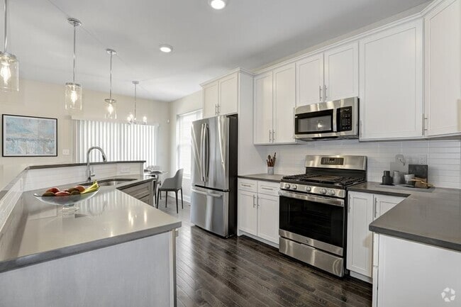 Building Photo - Green Meadows at Pleasant Plains Rental