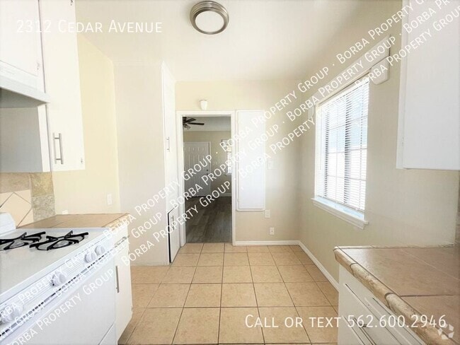 Building Photo - 2312 Cedar Ave Rental