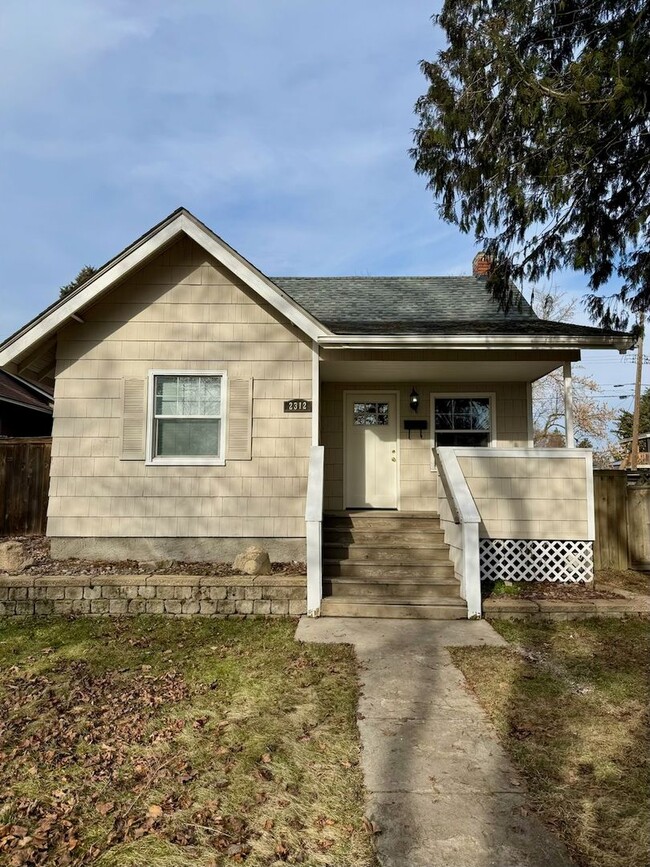 Photo - Beautiful 3 Bed 2 Bath Spokane Home w/ Detached Garage and Large Fully-Fenced Yard!