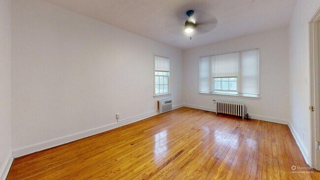 Shaker Kemper Apartments