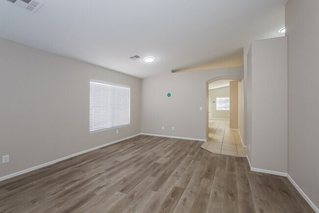 Photo - 5109 Backwoodsman Ave