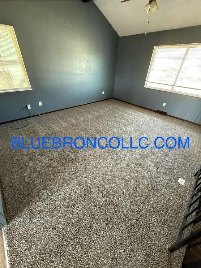 Photo - Newly renovated 2 bedroom with fresh paint and new flooring!