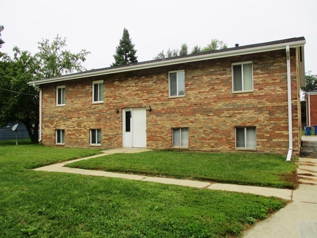 Building Photo - 504 E Locust St