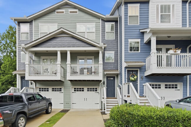 Exterior - green home on the right - 1225 Liberty Pky NW
