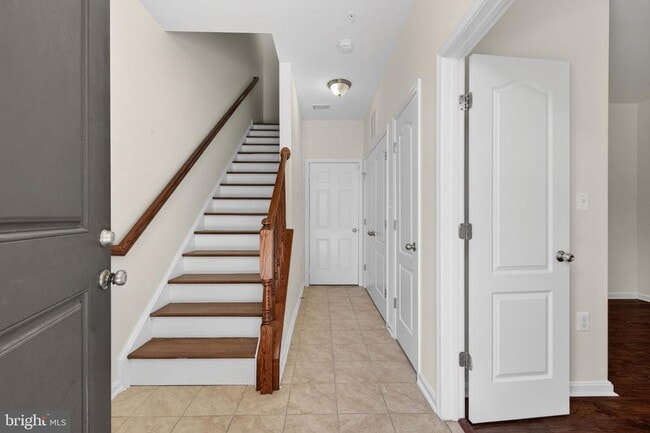 Photo - 3716 Foote St NE