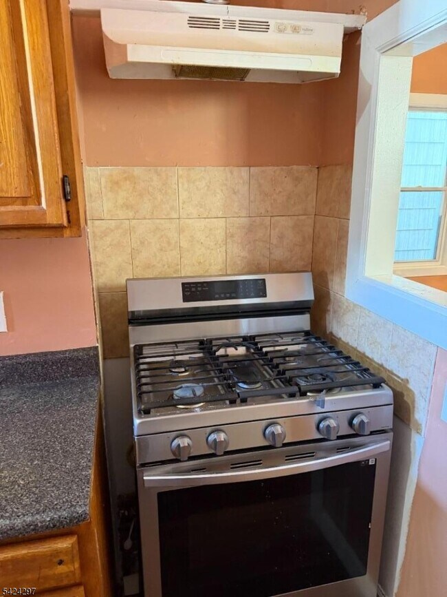 Photo - 170 Boyd Ave