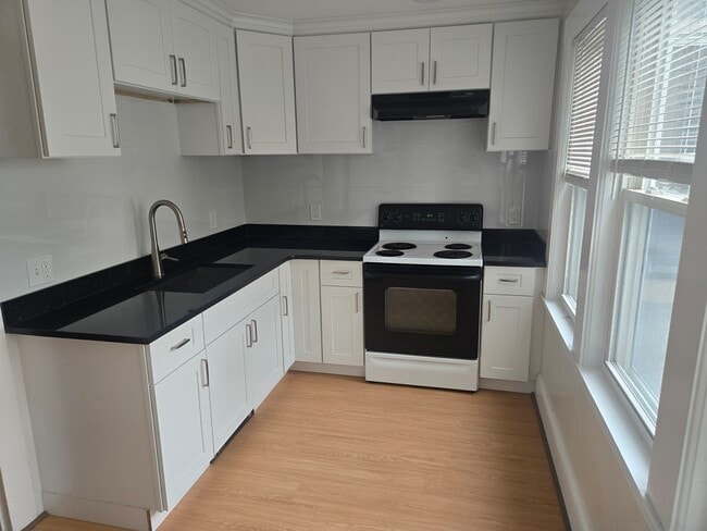 144 School St Unit 1L
