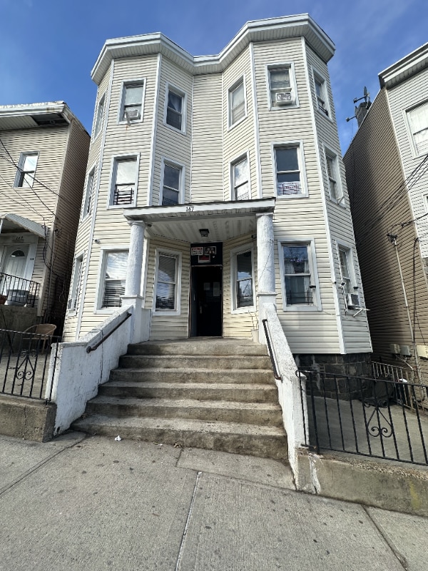 Photo - 147 Beech St Apartment Unit 2R