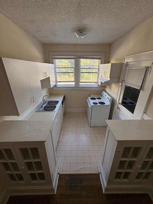 Vineville Court Apartments