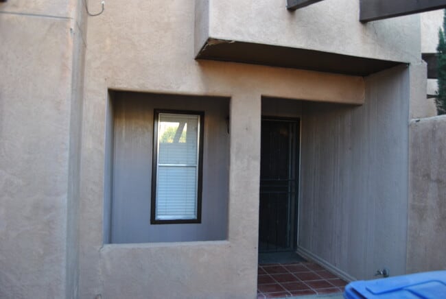 Photo - 5504 Oakbriar Cir