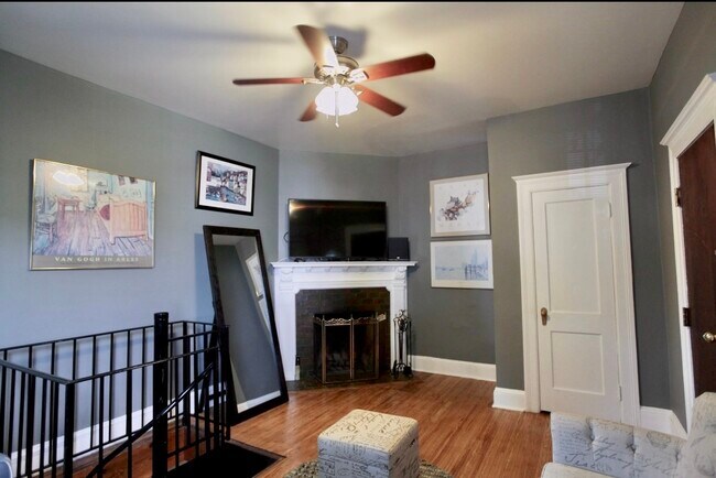 Photo - 3210 17th St NW