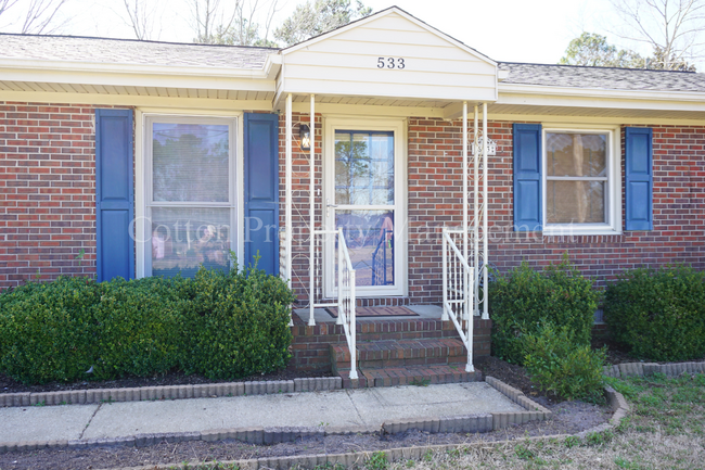 3BR/1.5BA - Just off of College Road in Mo... - 3BR/1.5BA - Just off of College Road in Mo... House