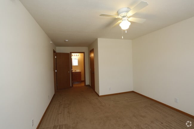 2BR, 2BA - 1,084SF - Second Bedroom - Southern Winds Apartments