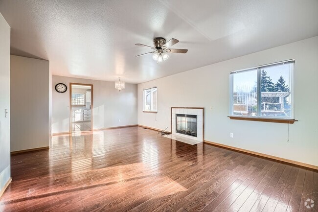 Building Photo - 5525 Renton Ave S Rental