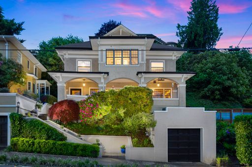 Photo - 2850 NW Westover Rd