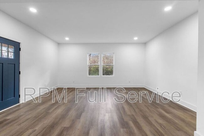 Photo - 1405 14th Ave N