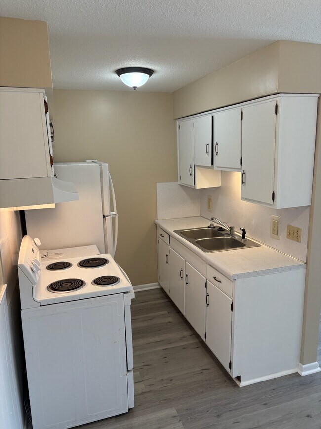 Photo - 820 4TH ST Unit G