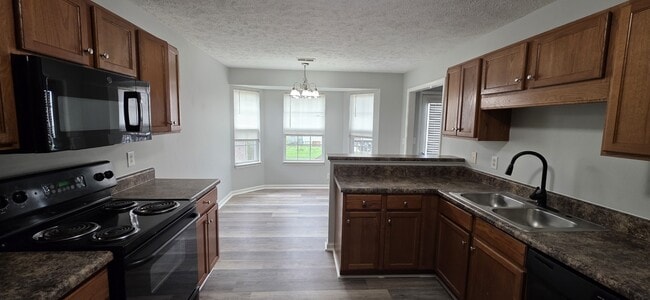 Photo - 1183 Catawba Way