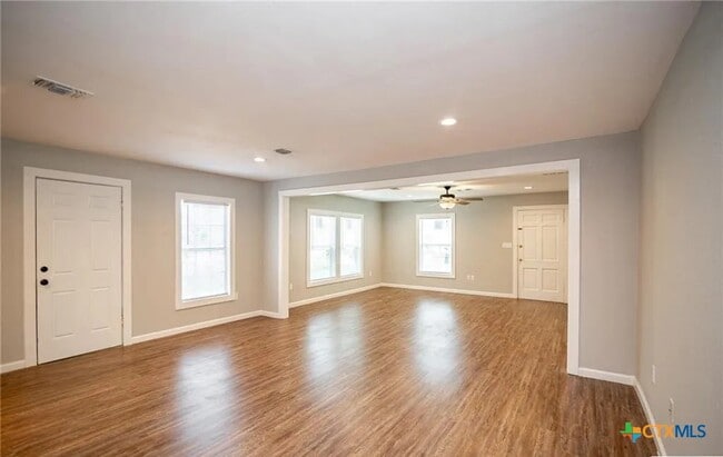 Photo - 2003 Woodlawn St