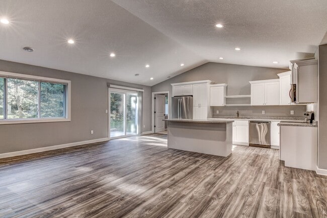Photo - Like New 3 Bedroom Town Home