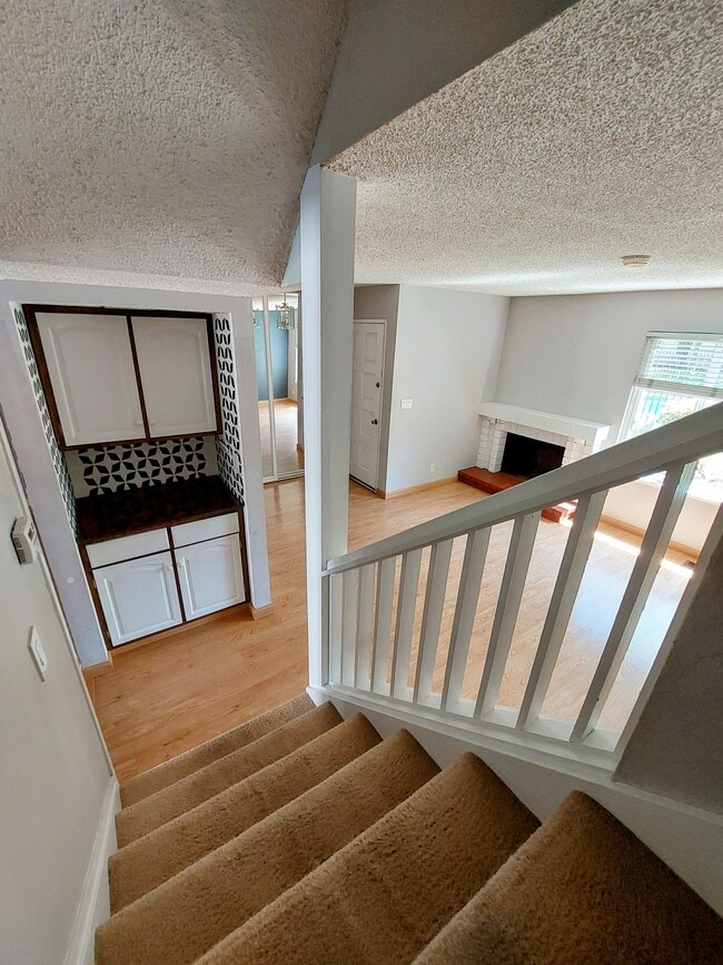 Photo - 16 Moonbeam Dr