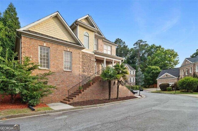 Photo - 1711 Summit Glen Ln NE
