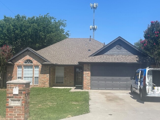 Photo - 103 North Point Dr House