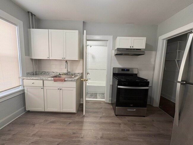762 Forest St Unit 1